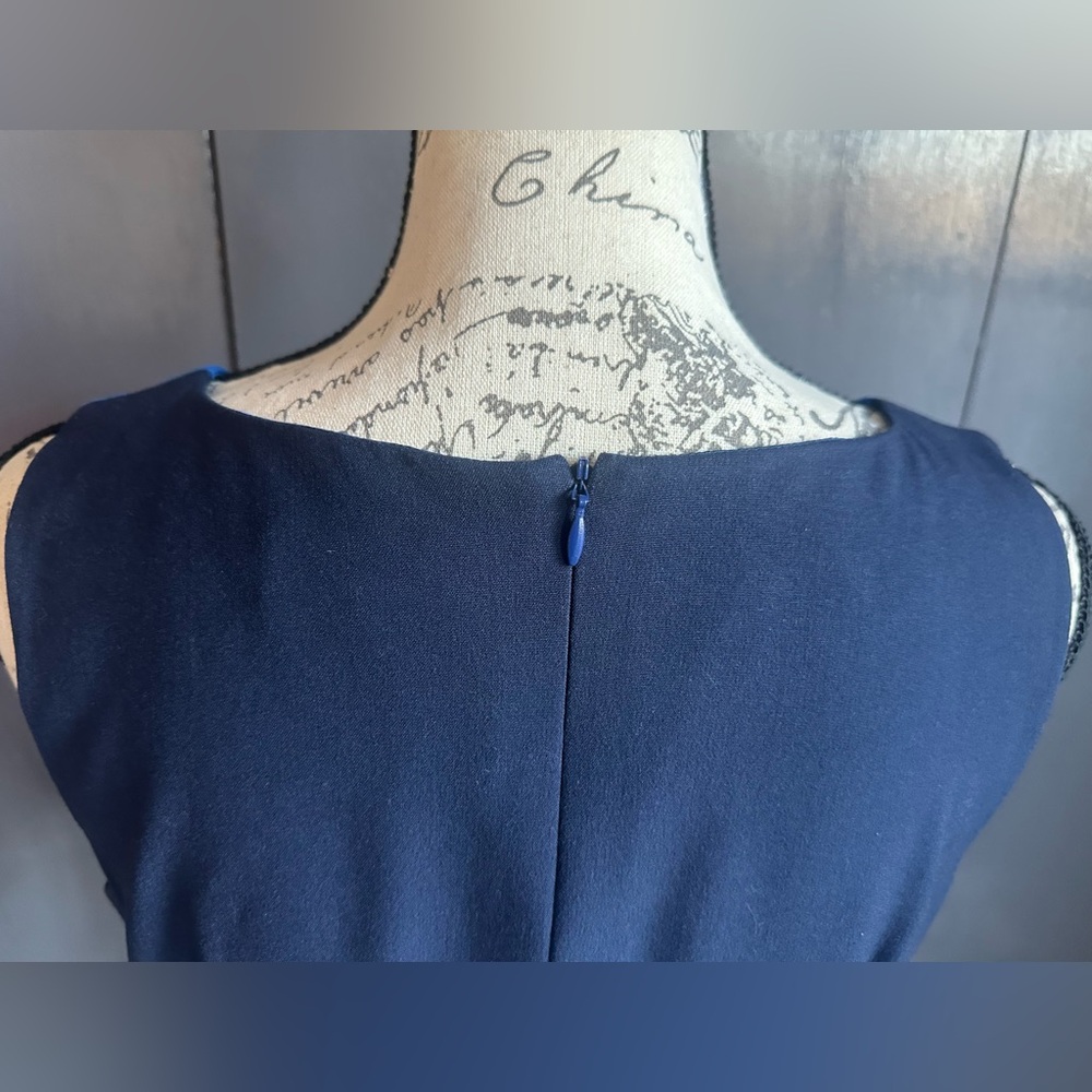 EUC. Size 8. Ava & Aiden Colorblock Sheath Dress. Blue, White, Navy - Picture 7 of 9